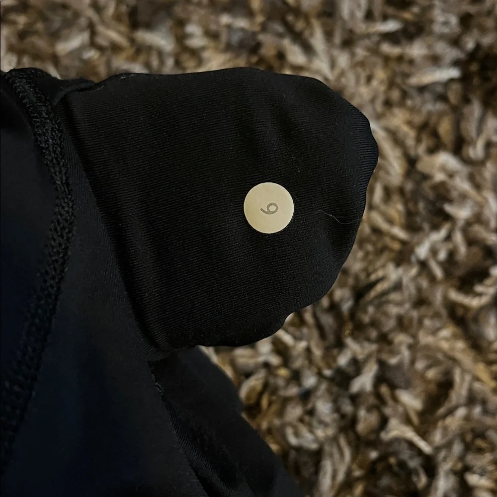 Lululemon Skort - Picture 6 of 6